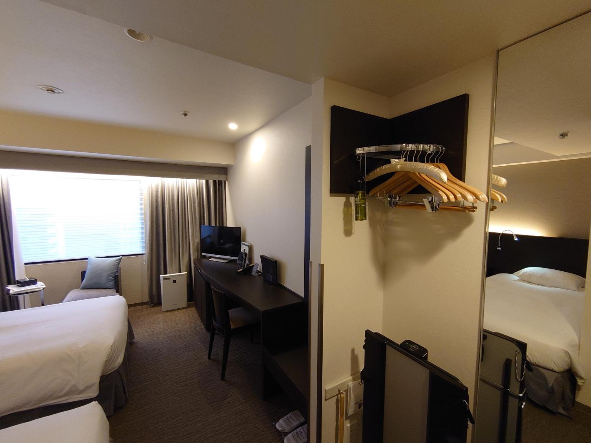 Kawasaki Nikko 4*